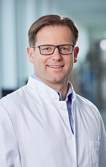 endomin-neurochirurgie-hirslanden-robert-reisch-portrait